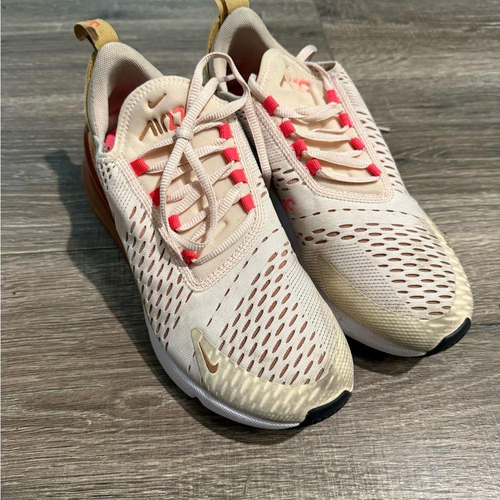 Nike Air Max 270
Guava Ice (Women's)